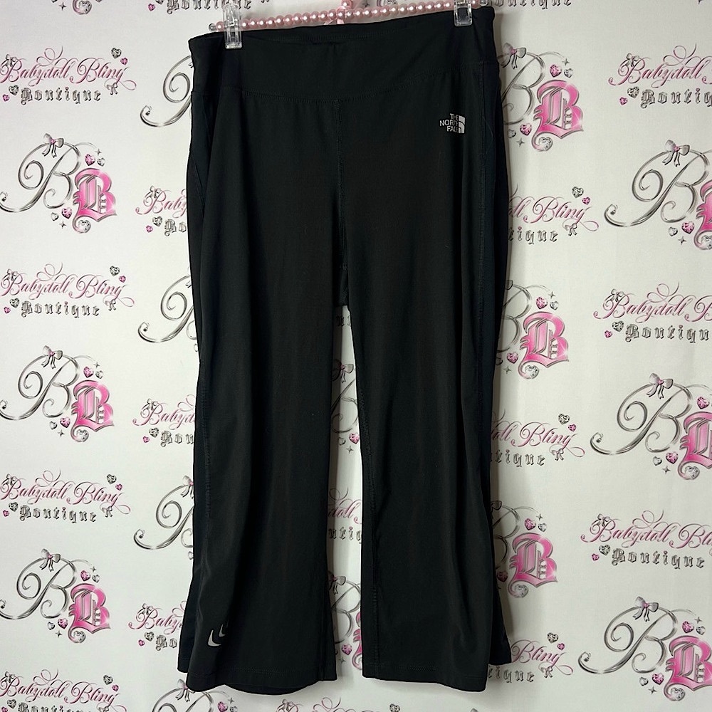 The North Face Black Performance Pants capri cropped the flight series flare